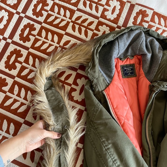Abercrombie Coat - Picture 4 of 16